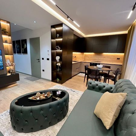 Queens Luxury Apartments Tirana Exterior photo